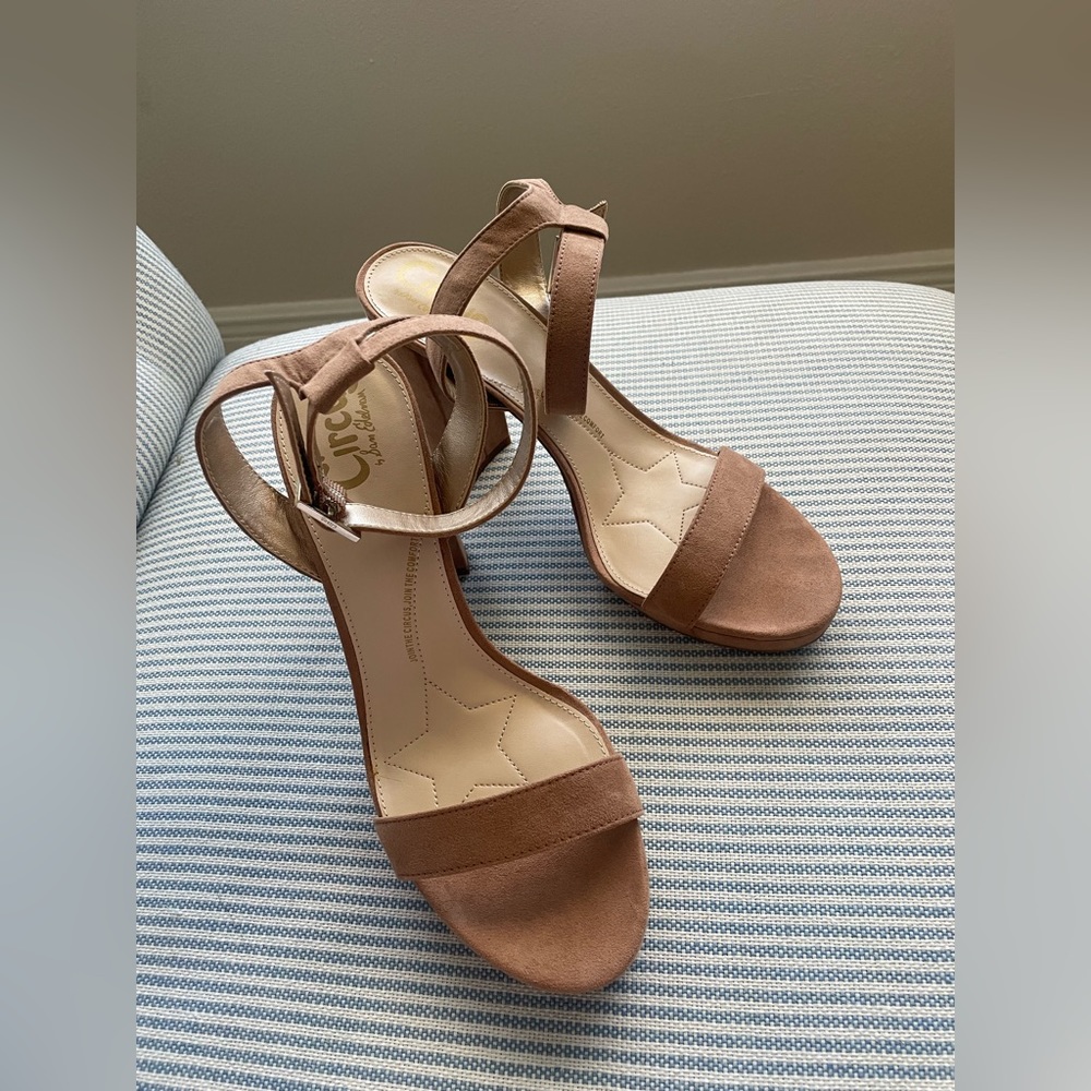 Brand new Sam Edelman tan sandals